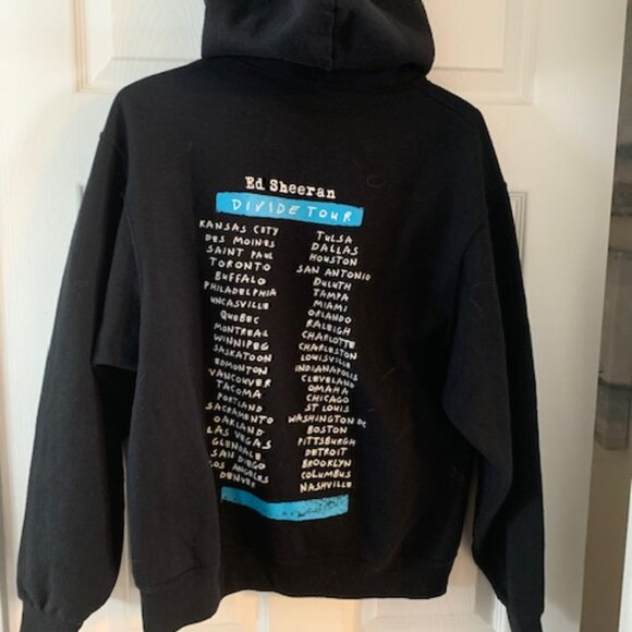 ED SHEERAN TOUR  WOMENS HOODIE - Picture 3 of 4